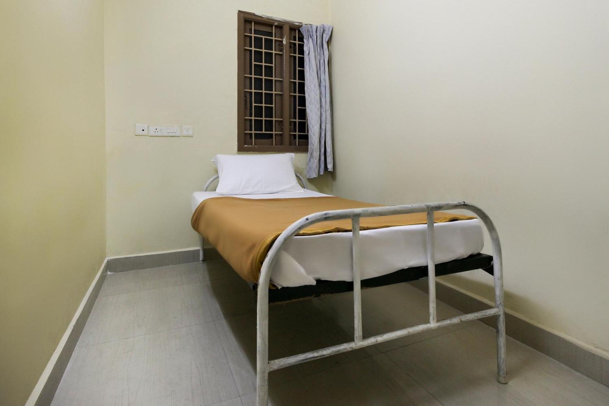 Spot On Jayalakshmi Residency Non Ac Hotell Kovilpatti Eksteriør bilde