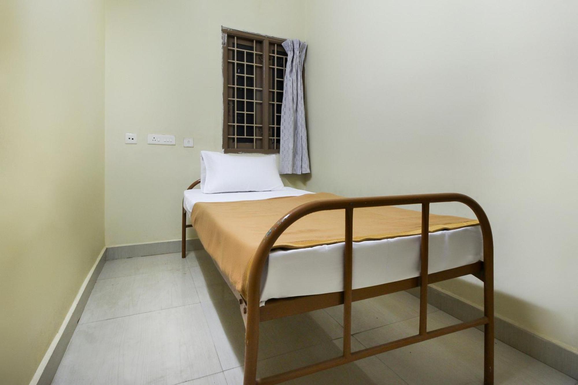 Spot On Jayalakshmi Residency Non Ac Hotell Kovilpatti Eksteriør bilde